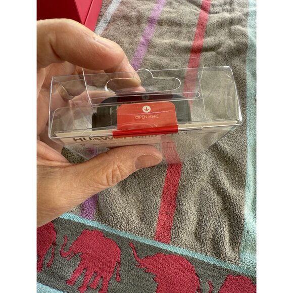 Huawei Band 2 Pro Fitness Tracker With Built-In GPS Black Wristband Unopened - Picture 4 of 4